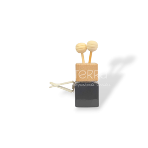 Imagen de DIFUSOR PARA AUTO - CUADRADO NEGRO CON CLIP